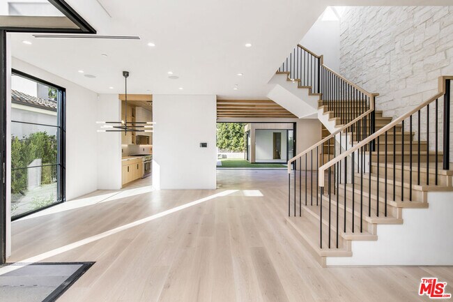 Foto del edificio - 14723 Hartsook St