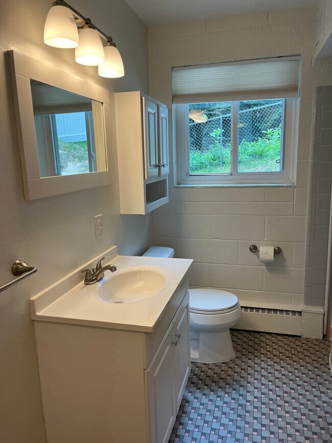 Bathroom - 1720 Orchard St