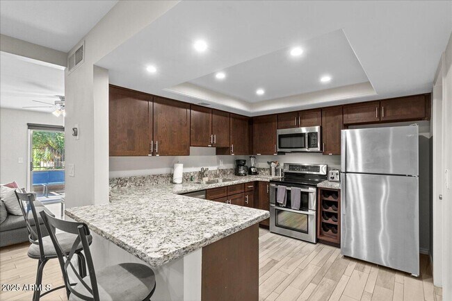Foto del edificio - 4601 N 73rd St