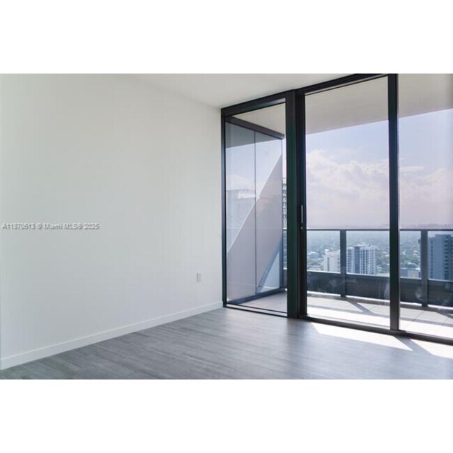 Foto del edificio - 1000 Brickell Plz