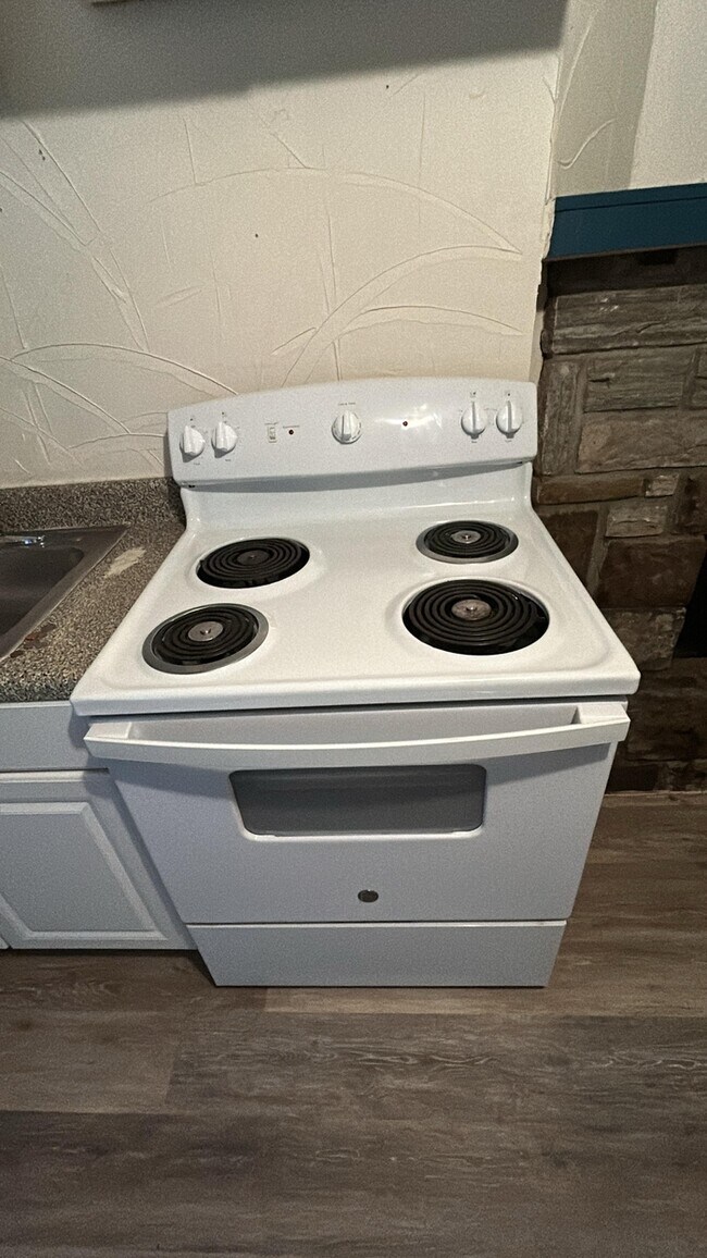 Foto del edificio - 18 N Church St