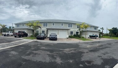 Building Photo - 4215 Gulfstream Rd