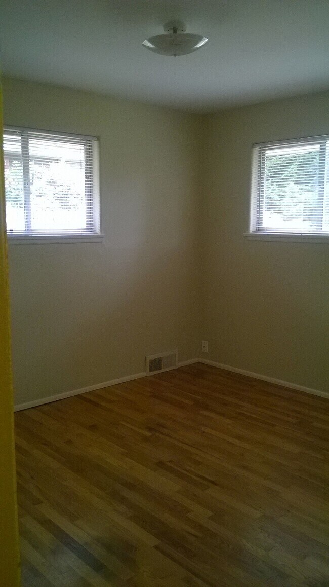 Foto del edificio - 5102 SW Pritchard St