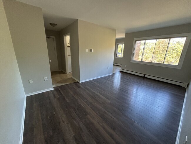 Photo du bâtiment - 15 Reading Crescent