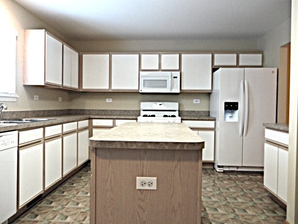 Building Photo - 2269 Jason Dr