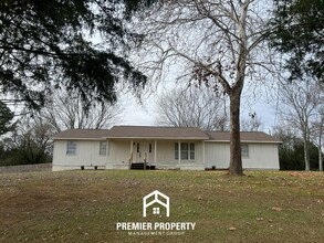 Building Photo - 239 Wilbanks Rd