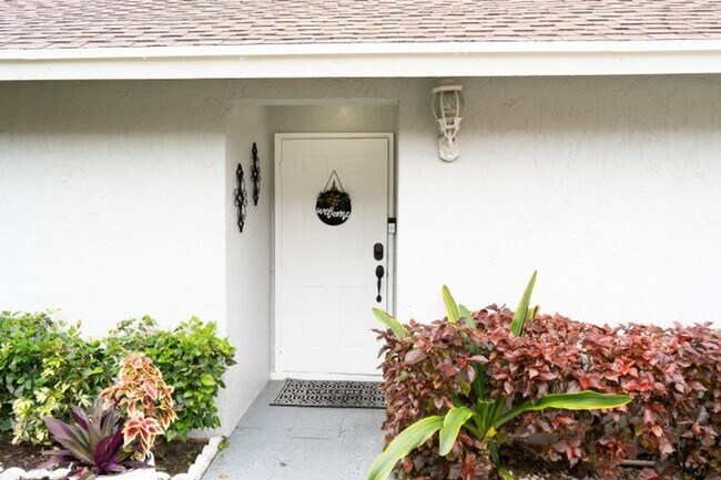 Foto del edificio - 5360 Kim Ct