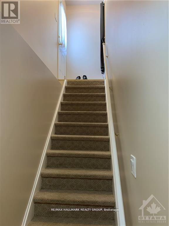 Building Photo - 1721 Queensdale Ave