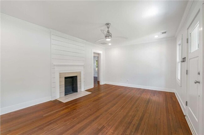 Foto del edificio - 1798 S Gordon St SW