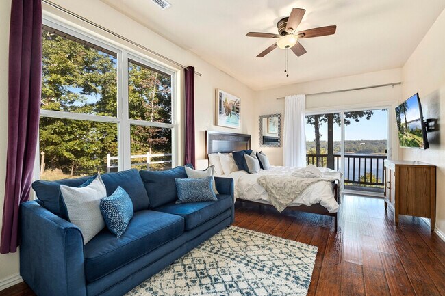 Building Photo - 15100 Railroad Cut Rd