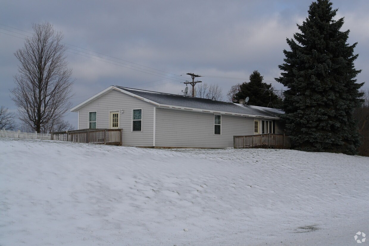 Building Photo - Allens's Assisted Living