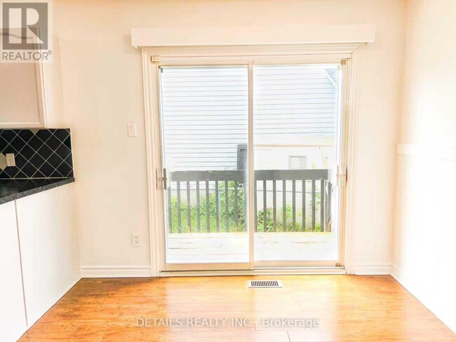 Photo du bâtiment - 201 Mississippi Rd