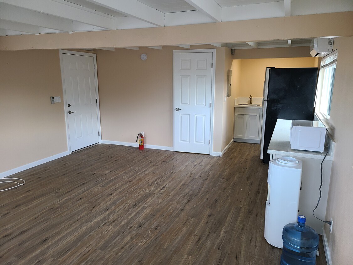 2238 Komo Mai Dr Unit 1, Pearl City, HI 96782 Apartments in Pearl