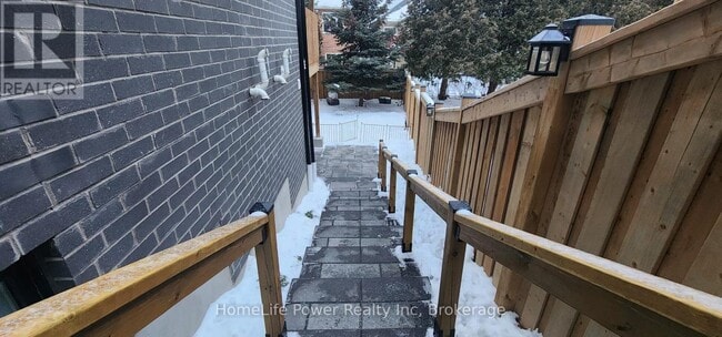 Building Photo - 19 Ferris Cir