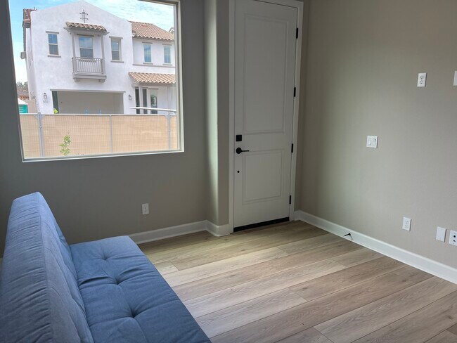 Foto del edificio - 607 Gateway Ln