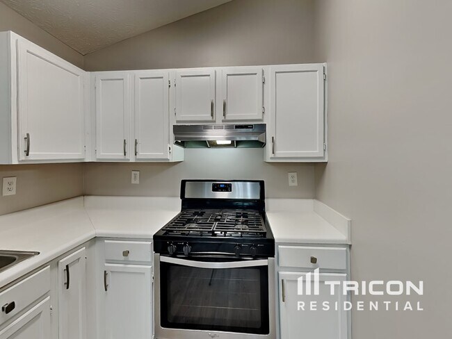 Foto del edificio - 146 Aztec Way SE