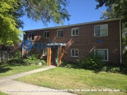 Building Photo - 413 Herbert Ave S