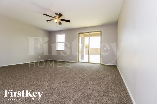 Foto del edificio - 18333 W Onyx Ave