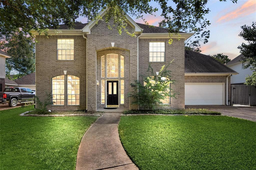 Foto principal - 2645 Lakeway Dr