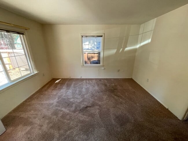 Building Photo - 1129 Martin Ave