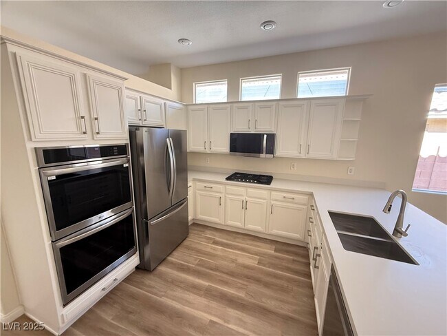 Foto del edificio - 10657 Sapphire Vista Ave