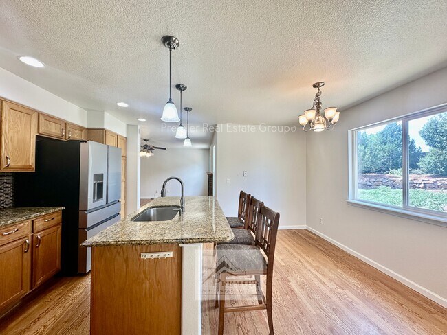 Foto del edificio - 7190 Lone Eagle Ln
