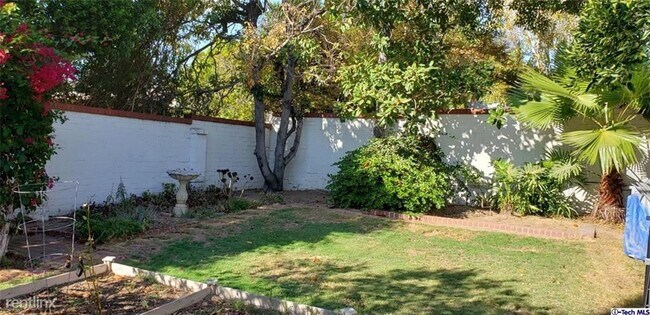 Foto del edificio - 3 br, 2 bath House - 3623 Las Palmas Ave