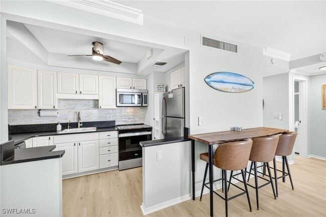 Building Photo - 58 N Collier Blvd