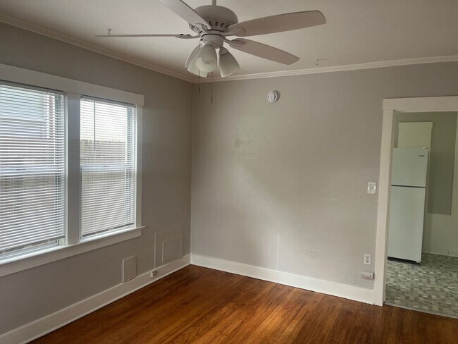 Building Photo - 0131