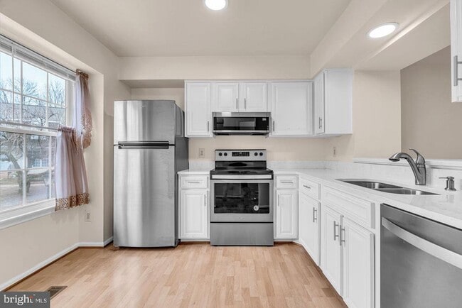 Foto del edificio - 14854 Lynhodge Ct