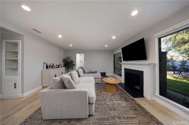 Foto del edificio - 1012 E 46th St