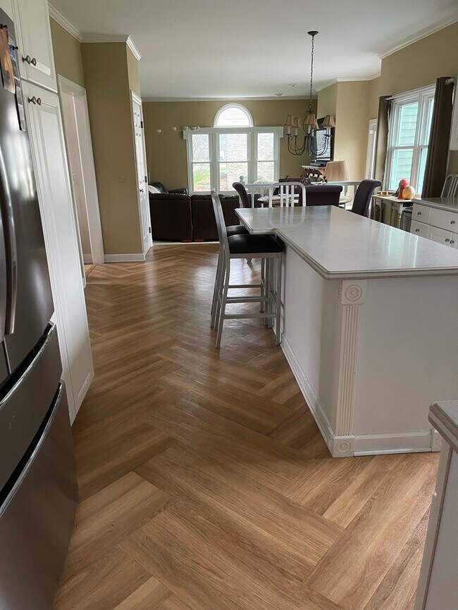 Foto del edificio - 6349 Woodhall Ct