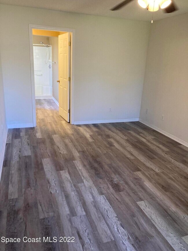 Foto del edificio - 2026 Deercroft Dr