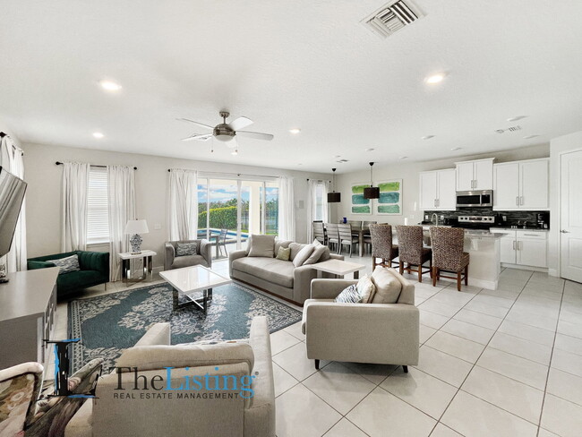 Foto del edificio - 7755 Westland Dr