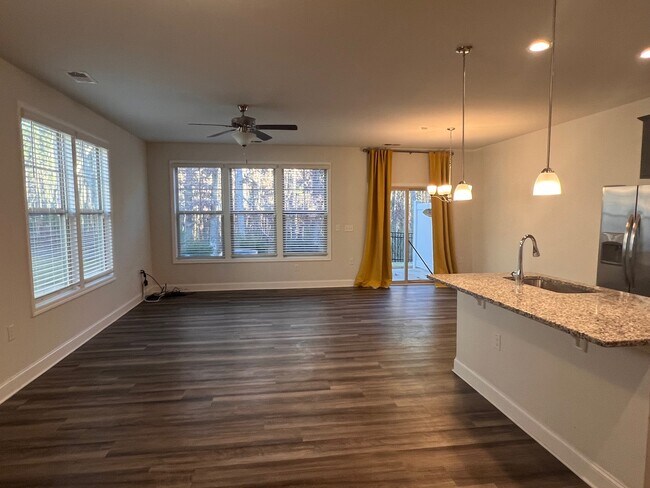 Building Photo - 1203 Compass Dr