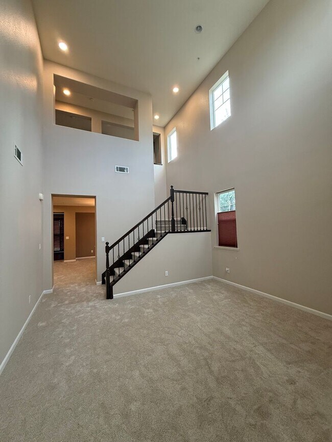 Foto del edificio - Private Cul-de-Sac Home in Gated Roseville Community with Views