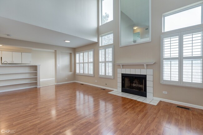 Foto del edificio - 904 Huntington Dr