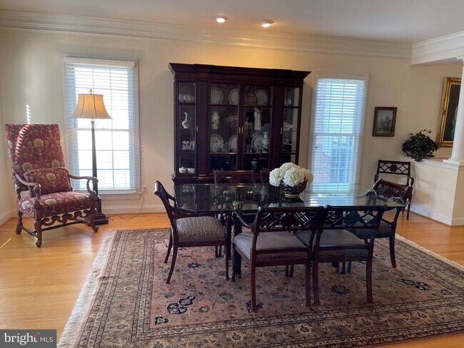 Foto del edificio - 6915 Bonheim Ct