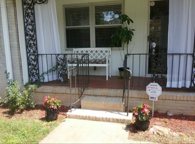 Photo - 1915 Walker Ave (College Park, GA)