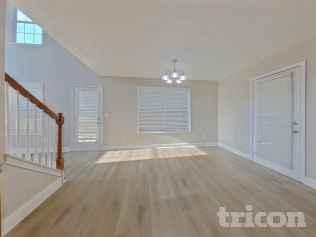 Foto del edificio - 249 Indian Lake Trail