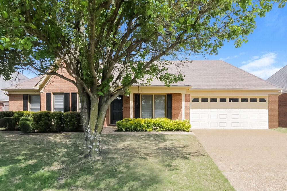 Foto principal - 9306 Chimneyrock Blvd.