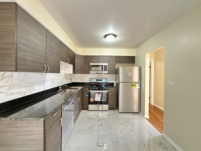 Foto del edificio - 627 N Lincoln Ave