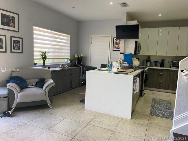 Foto del edificio - 4746 Lago Vista Dr
