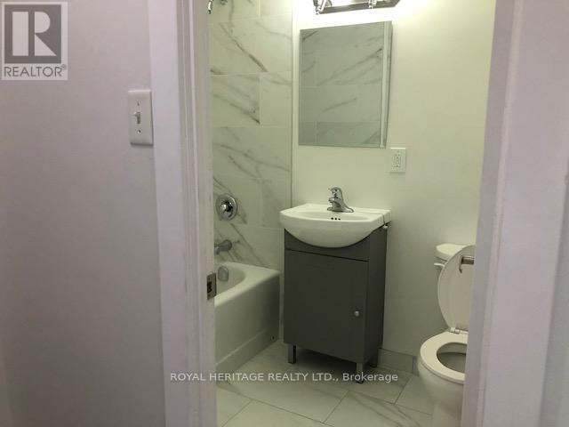 Photo du bâtiment - 945 Simcoe St N