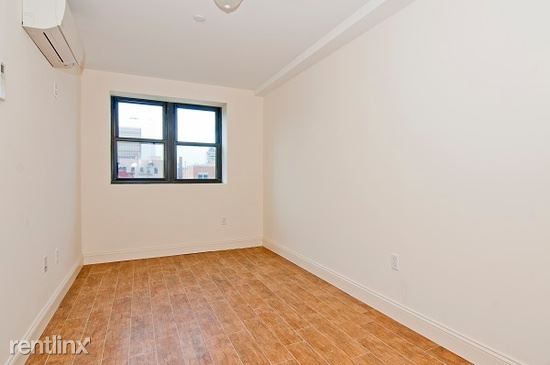 Building Photo - 120 W 129th St