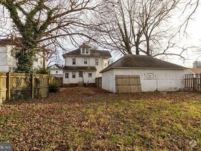 Building Photo - 304 4th St
