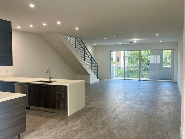 Foto del edificio - 1045 NE 18th Ave