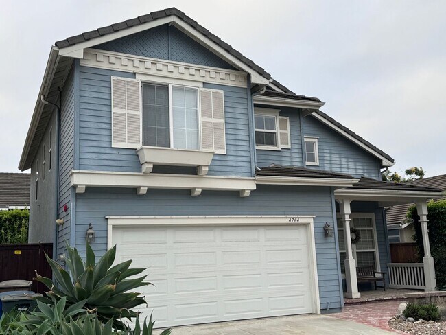 Building Photo - Charming 2-Story, 3 Bedroom, 2 1/2 Bathroom Ventura Home for Lease!