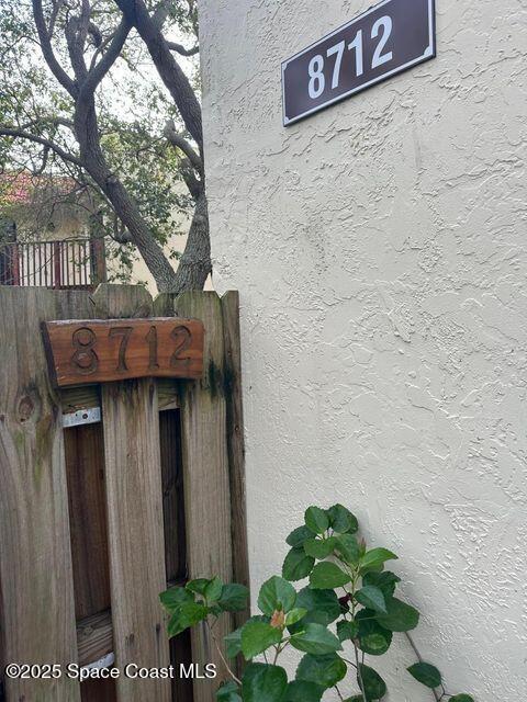 Building Photo - 8712 Hibiscus Ct