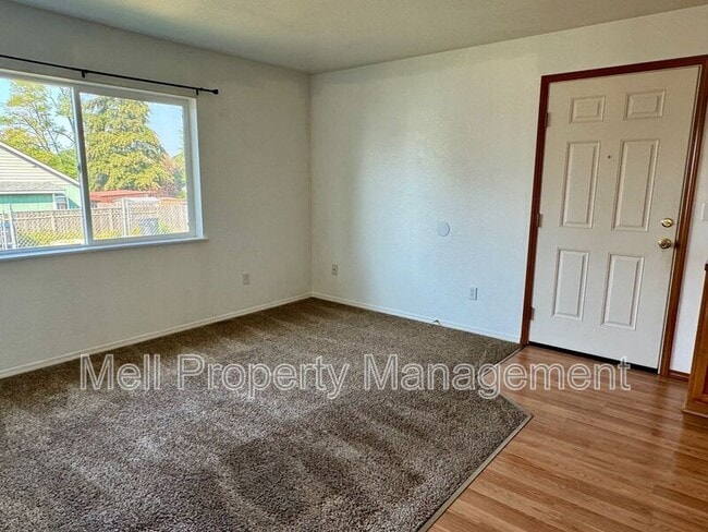 Foto del edificio - 642 1/2 Dearborn Ave